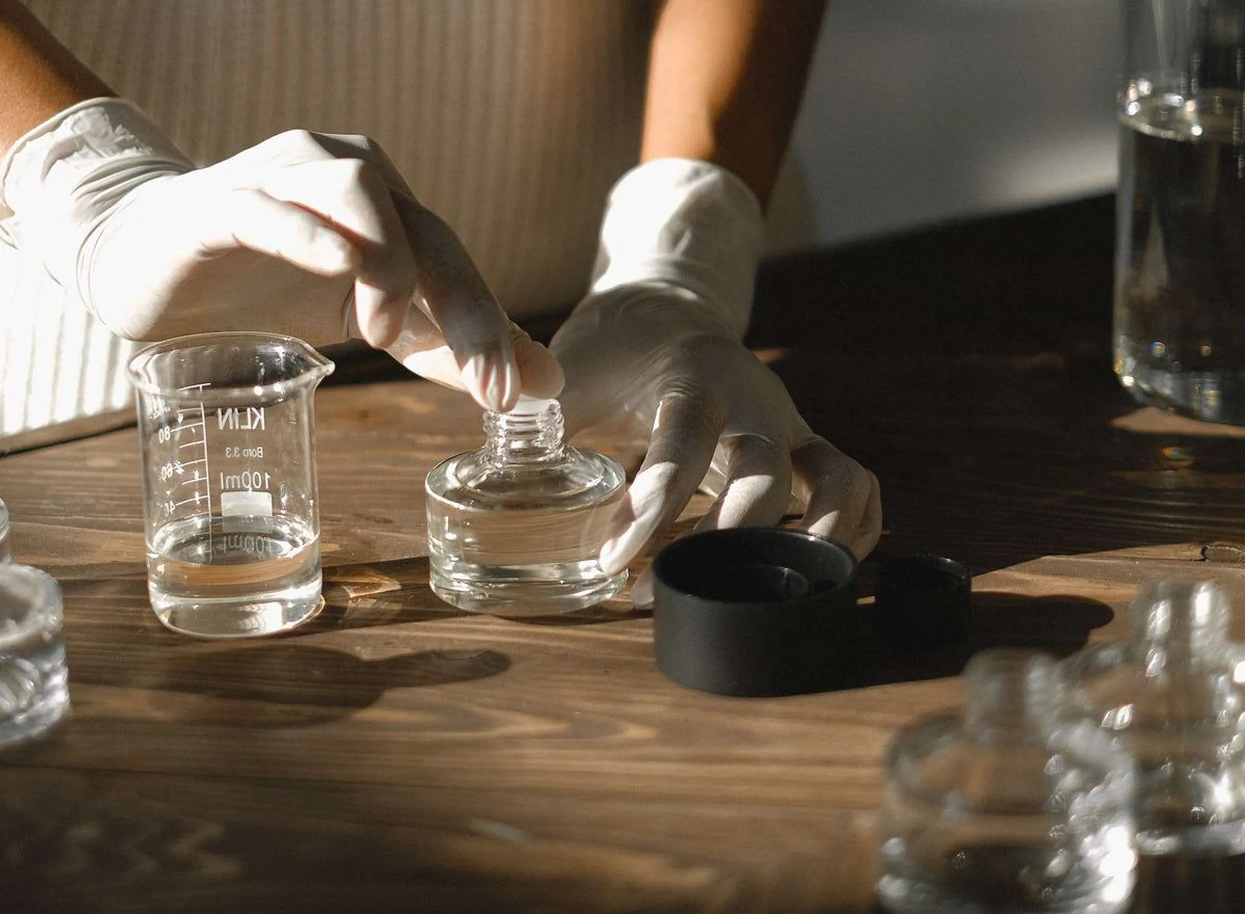 Composition d'une fragrance sur-mesure à Grasse